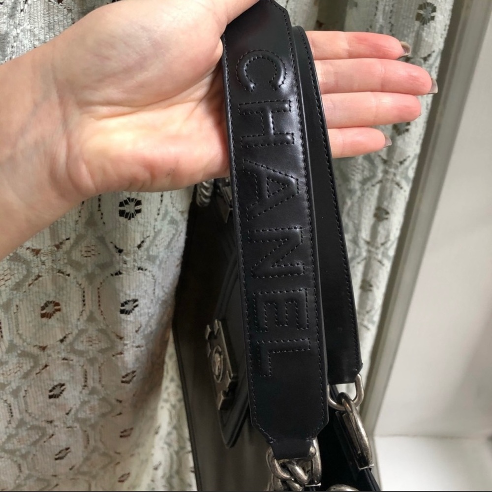 Chanel Shopper Boy Bag - Picture 16 of 16